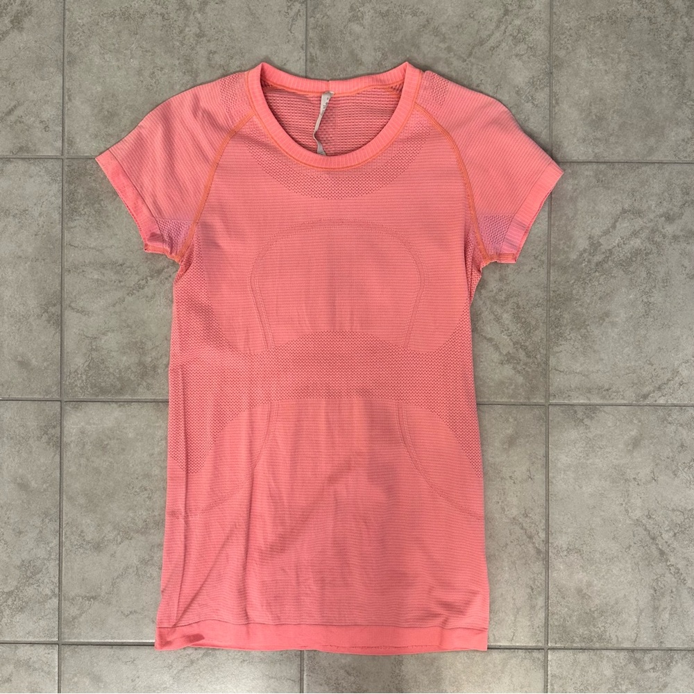 Lululemon Swiftly Tech Short Sleeve top